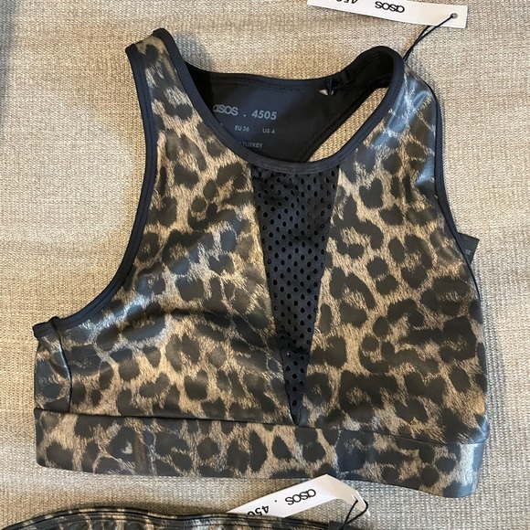 ASOS leopard print workout set - Picture 3 of 3